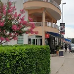 Pansion Matija krevet i doručak 3*