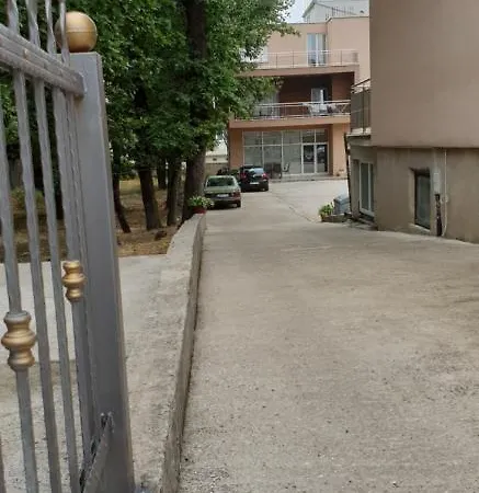 לינה וארוחת בוקר Pansion Matija 3*