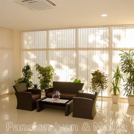 Pansion Matija לינה וארוחת בוקר 3*